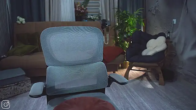 Feral_Berrry_ live sex cam