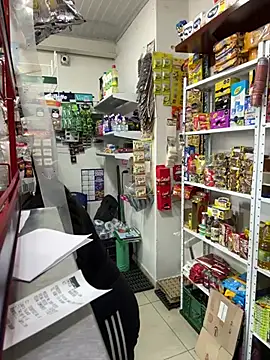 IAM_VALERI's cam snapshot