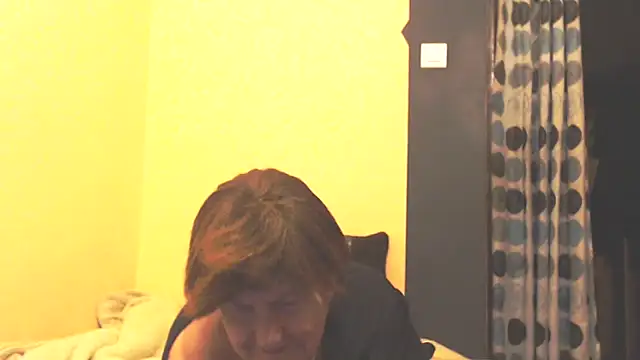 MioritaHard's cam snapshot