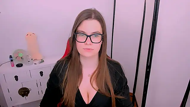 CarolineFlirt live sex cam