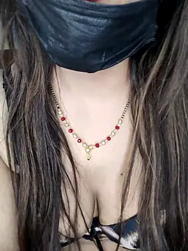 CUTI-NAINA live sex cam