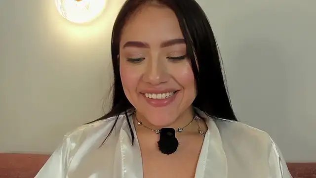 nicolle_pierce live sex cam