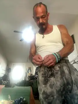 SwordStallionVibes live sex cam