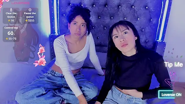 Naughty_Elegance live sex cam