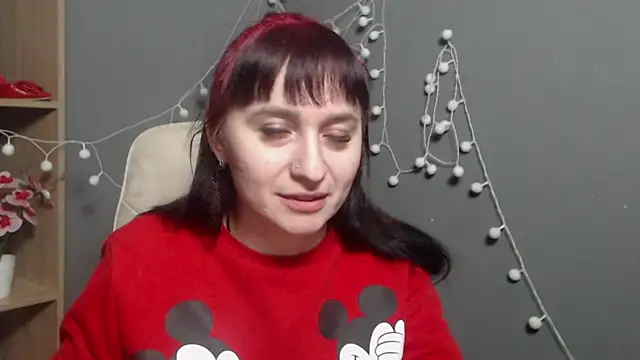 NinaFlawlees live sex cam