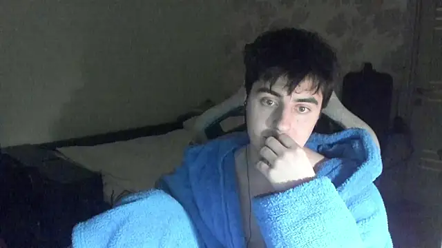 Knuckles17 live sex cam