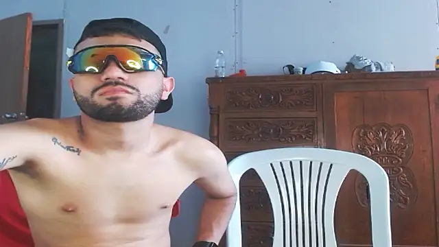 jamess_0's cam snapshot