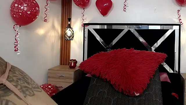 FRANCESCA_LOVE_'s cam snapshot