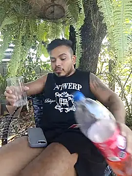 Naughty_Charly's cam snapshot