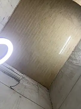 leo-kitty's cam snapshot