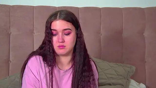 ChristinaMilton live sex cam