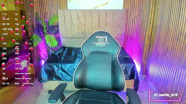 juanita_tay's cam snapshot