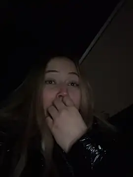 blonde_exe's cam snapshot