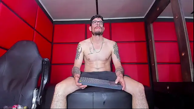 damian_bull live sex cam