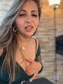 _Abril-Office1 live sex cam