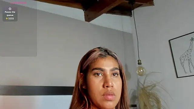 ZarahFoxx live sex cam