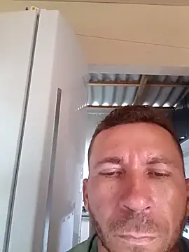 RobertoLuiz84 live sex cam