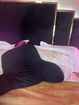 KarissaChantelle live sex cam