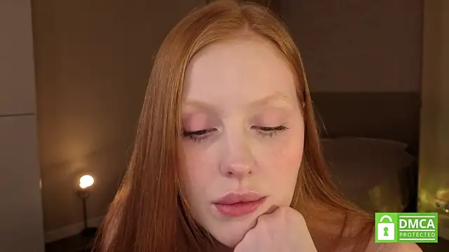 lulu_moonmoon's cam snapshot