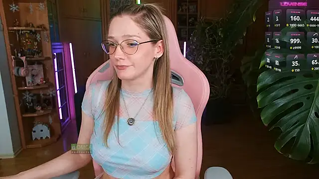 NicoleFaith's cam snapshot