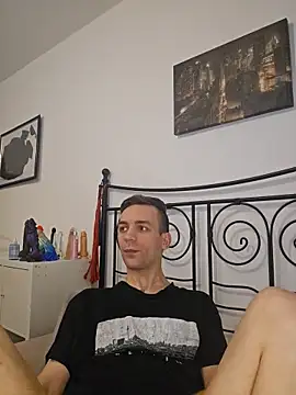 nickdtr23's cam snapshot