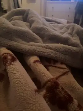 Crevette311's cam snapshot