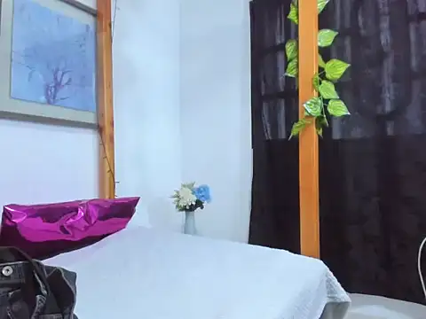 Julieta_lust's cam snapshot