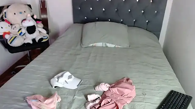 Chantal_hott's cam snapshot