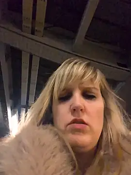 Sexybiene969's cam snapshot