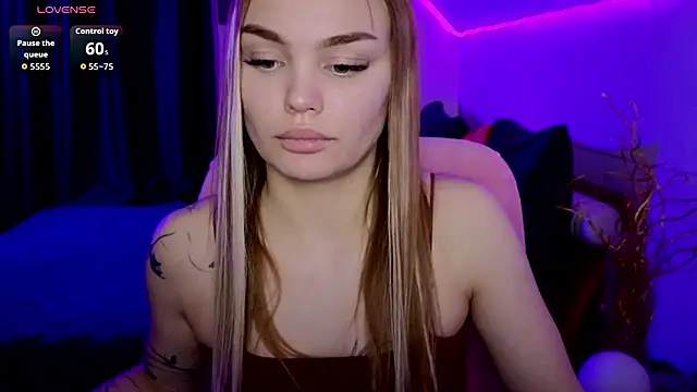 KitsyMoore's cam snapshot