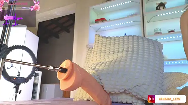 ChiaraLewis's cam snapshot