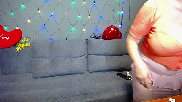 BlondyLeeBest's cam snapshot