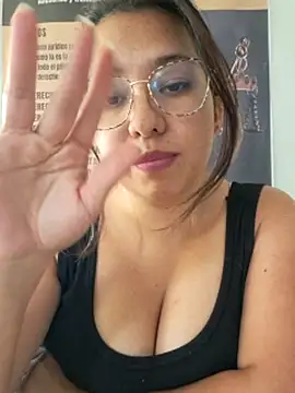 ISABELLA-24_'s cam snapshot