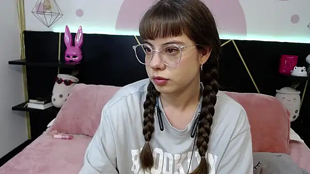 DanniAbbey live sex cam