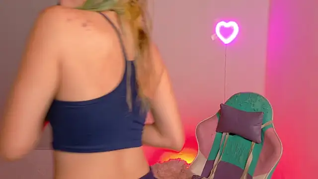 WandaDoll live sex cam