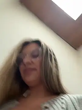 Isabella_Varella live sex cam