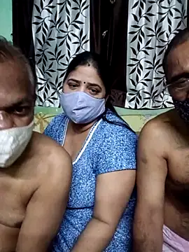 HoneyHush's cam snapshot