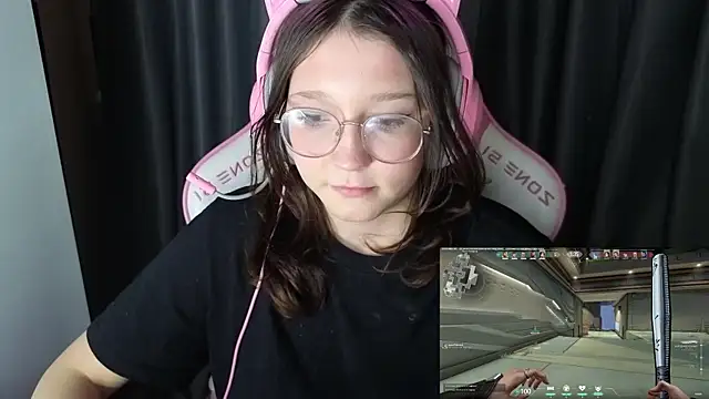 PinkiAura's cam snapshot