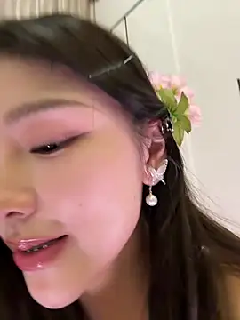 nidekikibabe-2026's cam snapshot