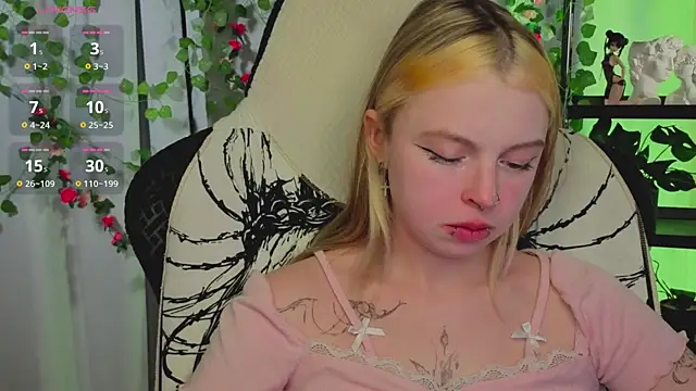 ElvenQueen's cam snapshot