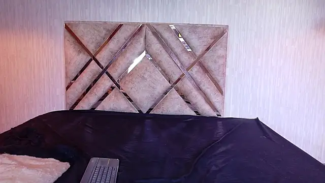 Olivia11_'s cam snapshot