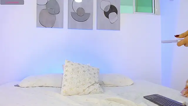 sandra_smith_01's cam snapshot