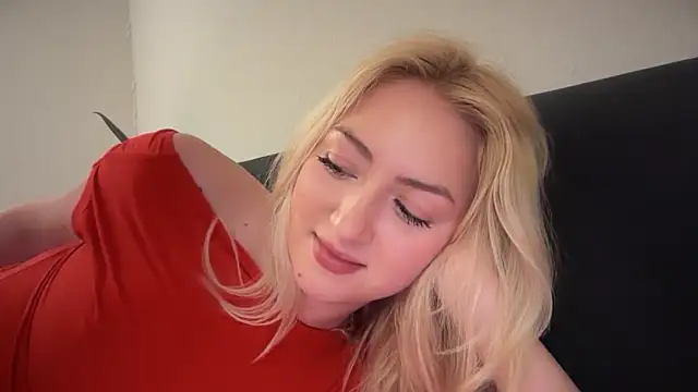 Kitty_Swetty's cam snapshot