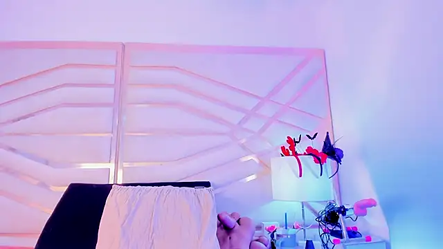 sophie-newton's cam snapshot