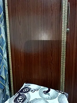 01Mona's cam snapshot