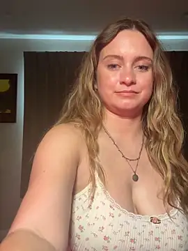 Sophie_Raegan's cam snapshot