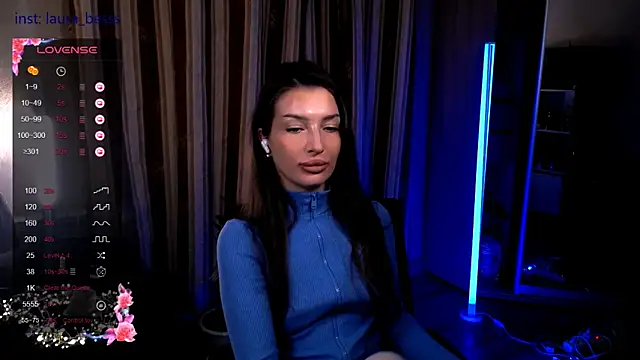 Laura_Bess's cam snapshot