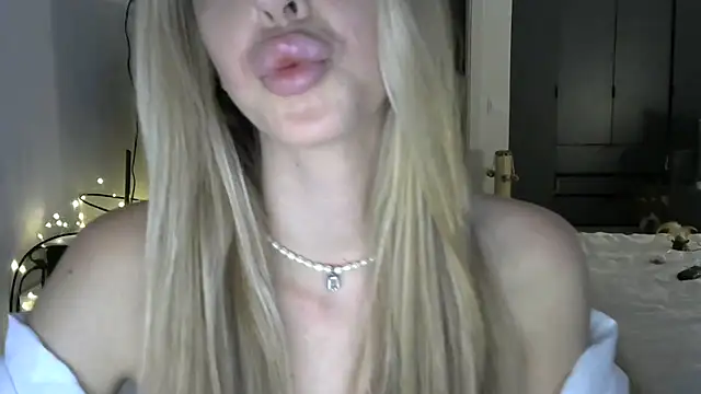 LizaSweetyq's cam snapshot