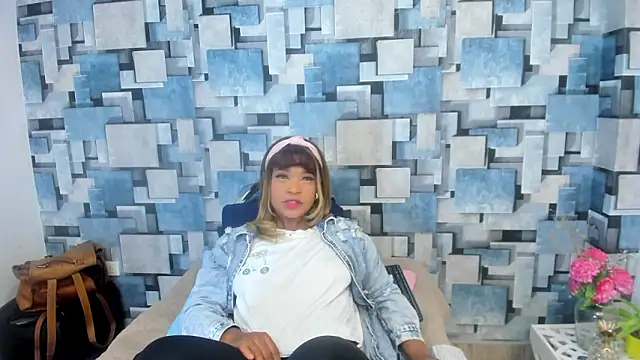 angel_dthroatt's cam snapshot