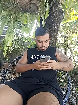 Naughty_Charly's cam snapshot